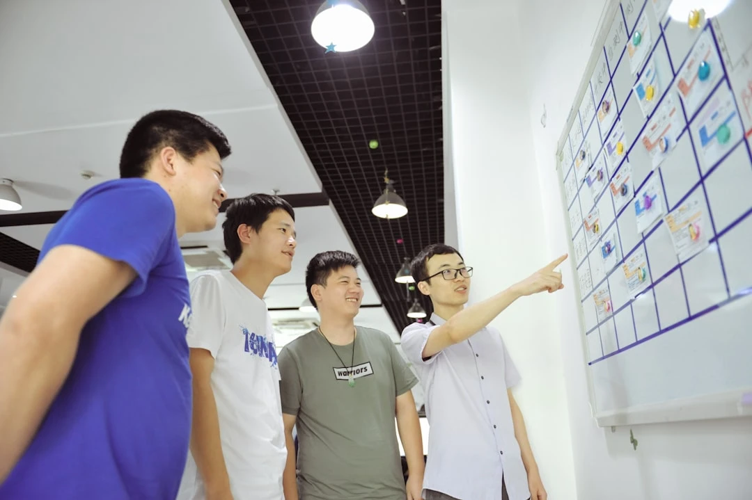 llm-area-kien-truc-ung-dung-tuong-lai-goc-nhin-ky-su-ai